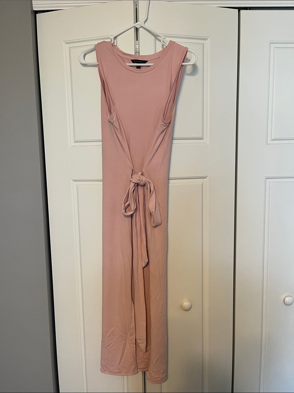 Banana Republic Sleeveless Midi Dress in Blush Pink with Front Tie